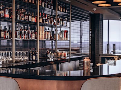 Swizzle Dinner & Drinks, Restaurant in Louisville