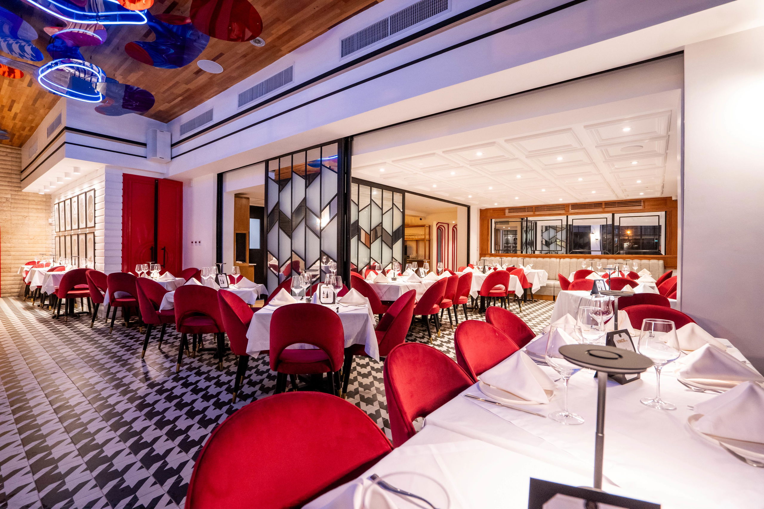 Saga Restaurant & Cigar Club, Restaurant in Santiago De Los Caballeros