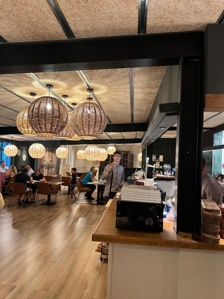 Serendipia by La Calèche, Restaurant in Llívia