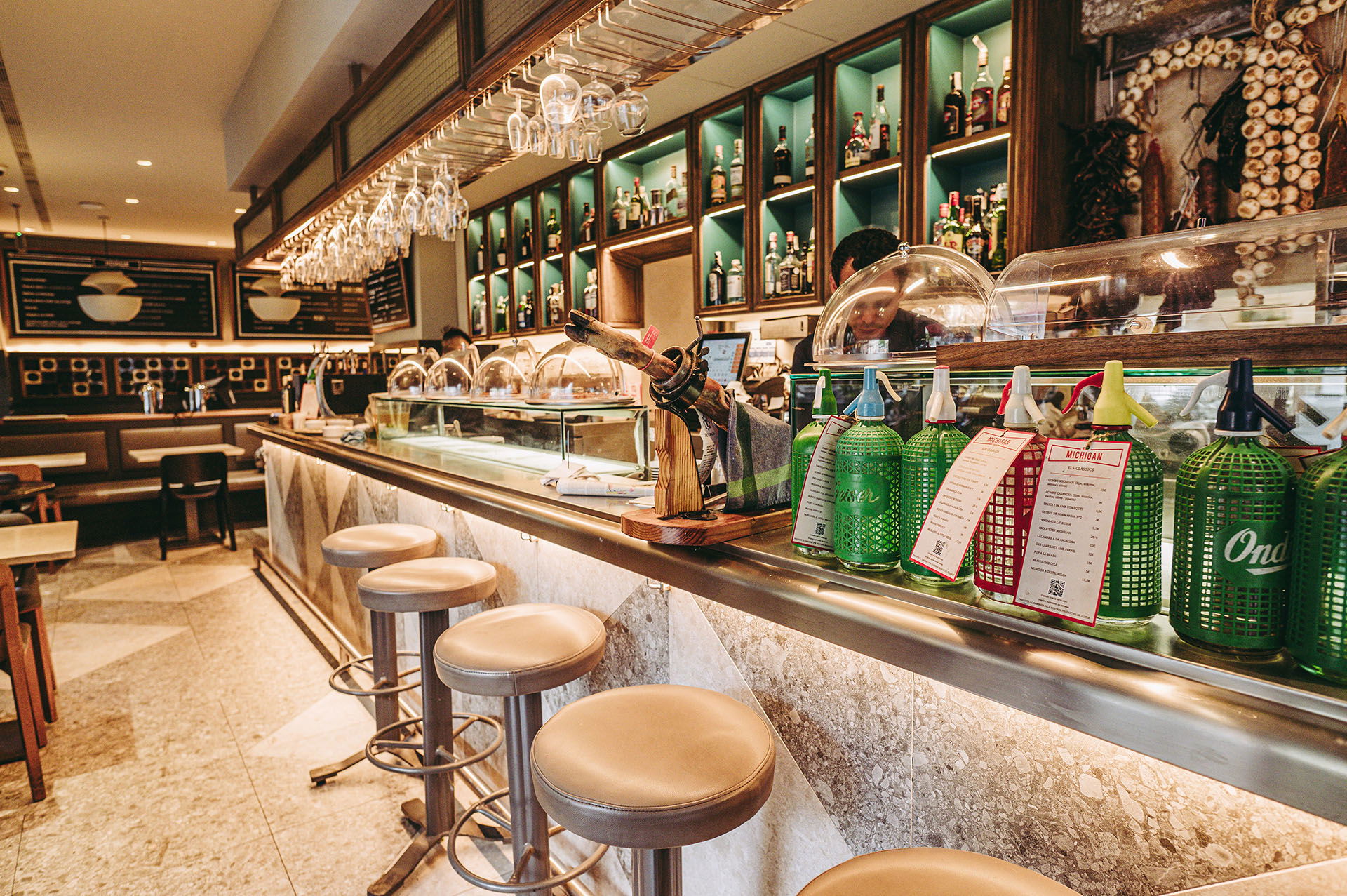 Bar Michigan, Restaurant in Barcelona