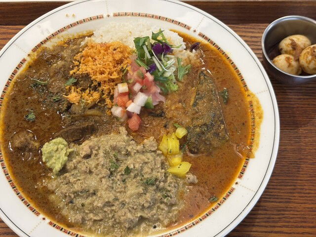Curry & Nice Katool, Restaurant in Osaka