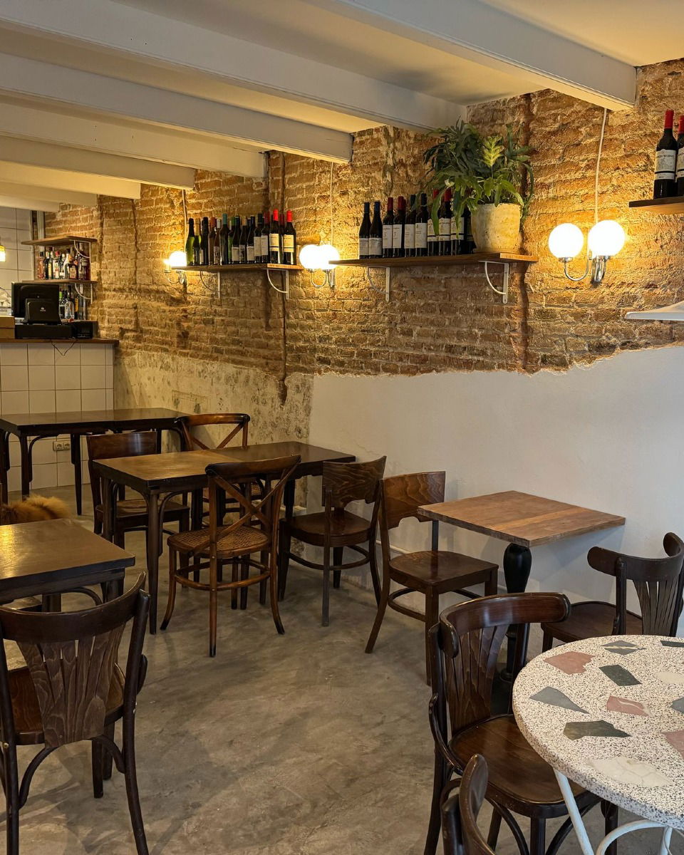 Petit Gastrobar, Restaurant in Badalona