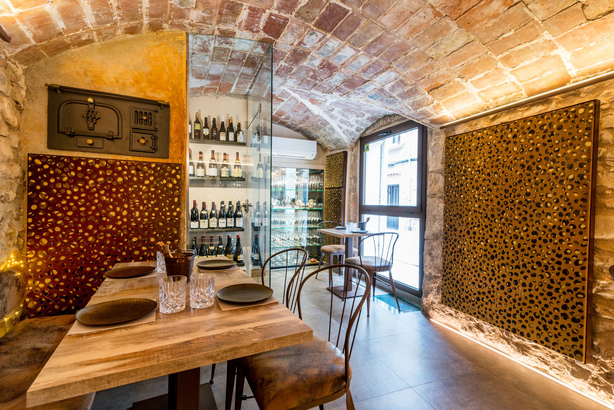 Uain Bar & Store