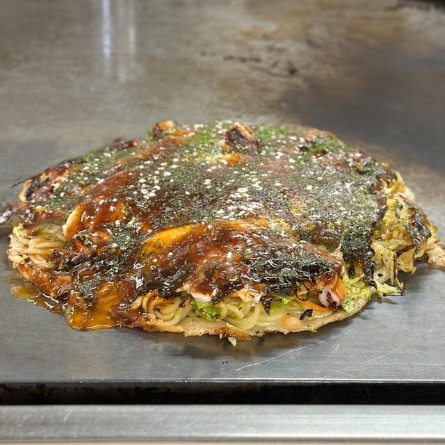 Okonomiyaki Tecchan Honten, Mihara, Japan