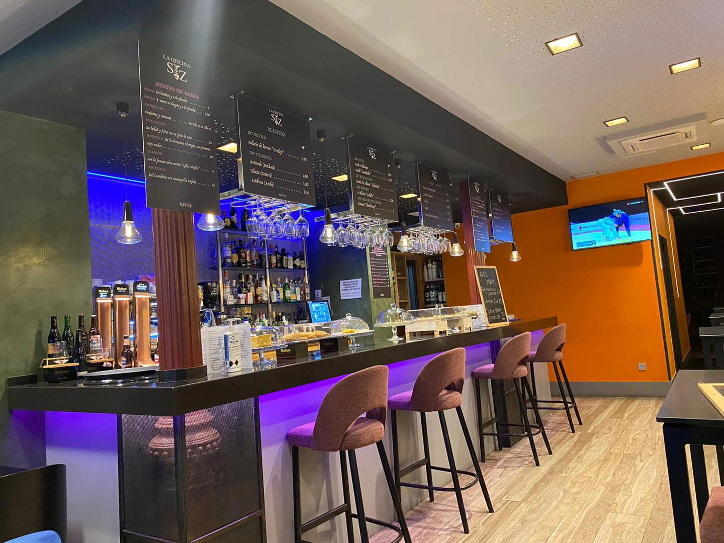 La Oficina STZ, Restaurant in Santurtzi