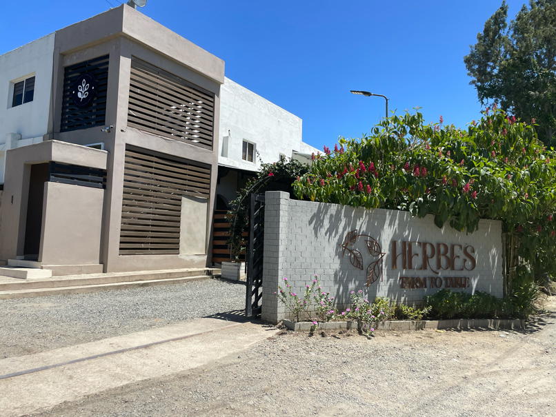 Herbes Farm To Table restaurant in Jarabacoa