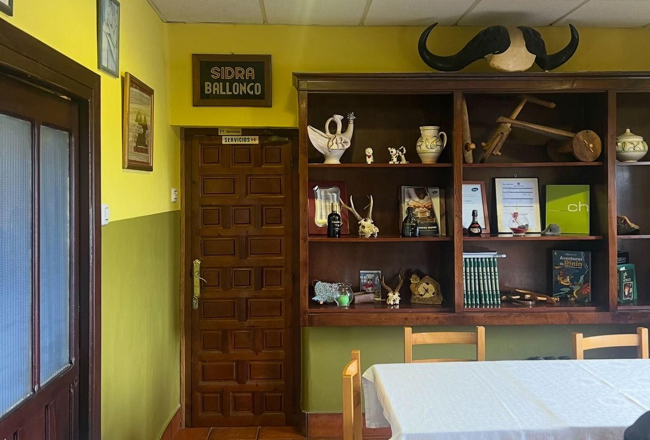 Restaurante Sidra Ballongo, Restaurant in Oviedo