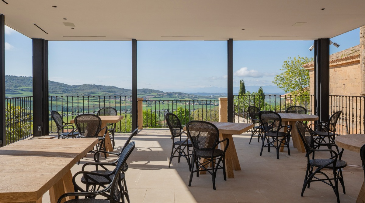 Mirador de Deyo. Hotel Boutique Mirador de Deyo, Villamayor De Monjardin, Spain