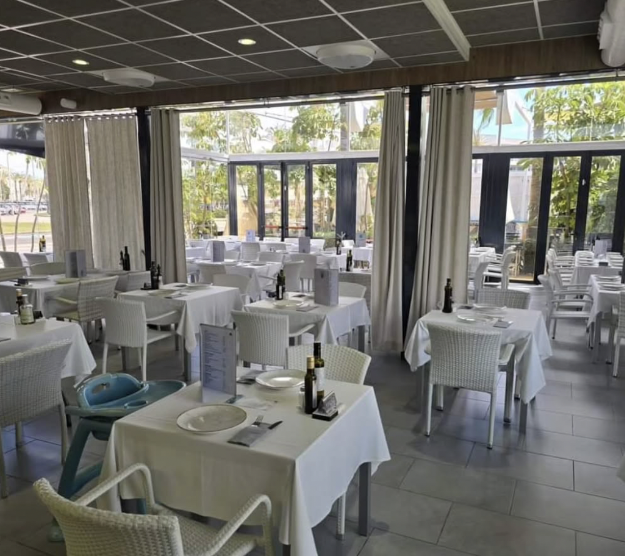 Komo Chill Out, Restaurant in Roquetas De Mar