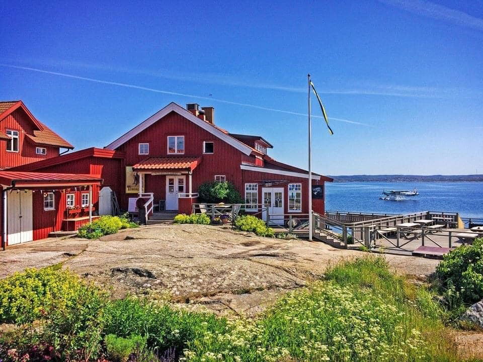 Petersons Krog, Restaurant in Karingon
