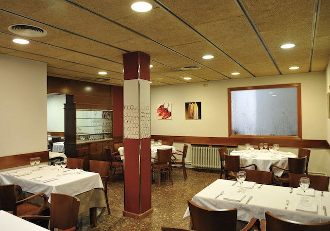 Cal Tallón, Restaurant in Olesa De Montserrat