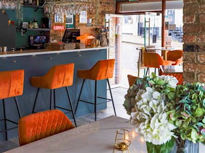 Paisà Wine Bar, Restaurant in Bishops Stortford
