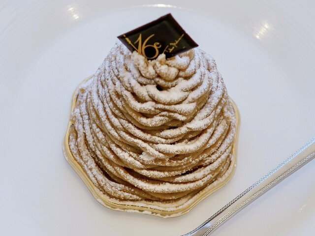 French Kashi 16 Ku, Fukuoka, Japan