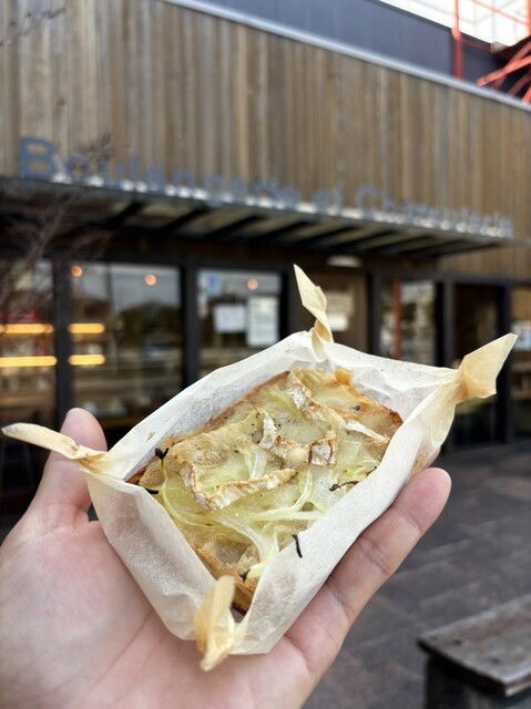 Moulus a la Meule, Restaurant in Isehara