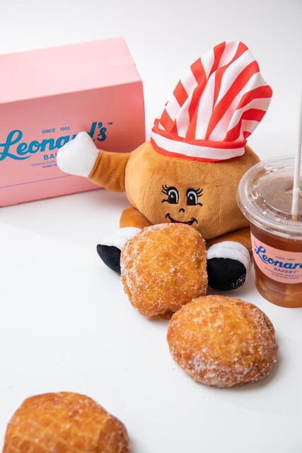Leonard's Yokohama wa-rudo po-ta-zu ten, Yokohama, Japan