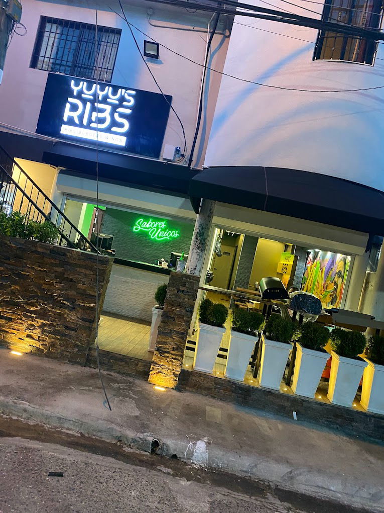 Yuyu’s Ribs, Restaurant in Santo Domingo Este