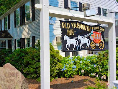 Old Yarmouth Inn, Restaurant in Yarmouth Port