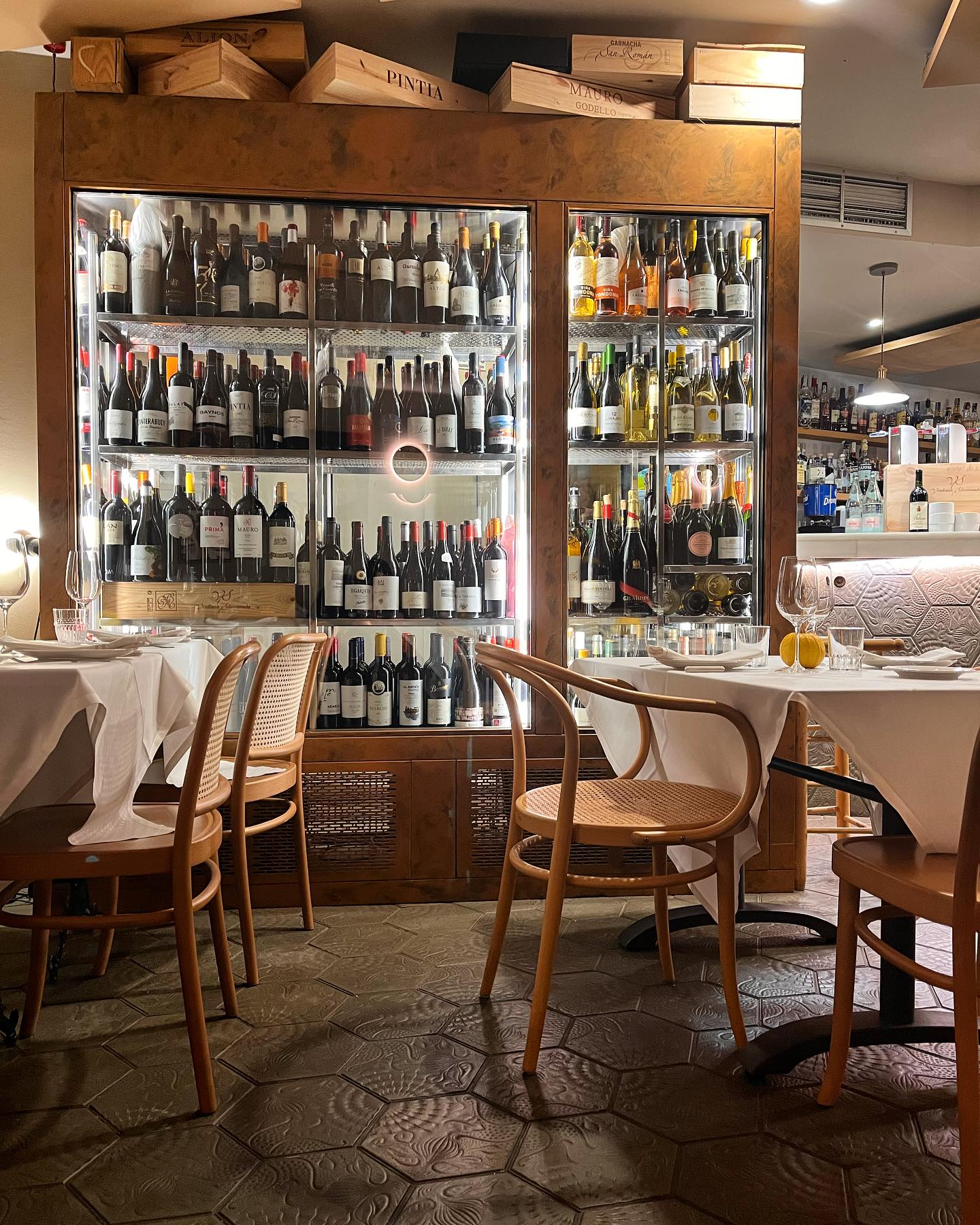 Abacería de la Sal restaurant in Cabezon De La Sal