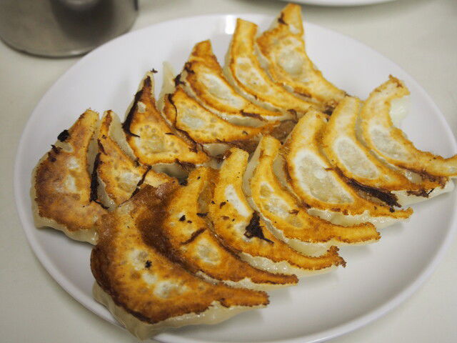 Gyoza Senmon Ten Akaman Motomachi ten, Restaurant in Kobe