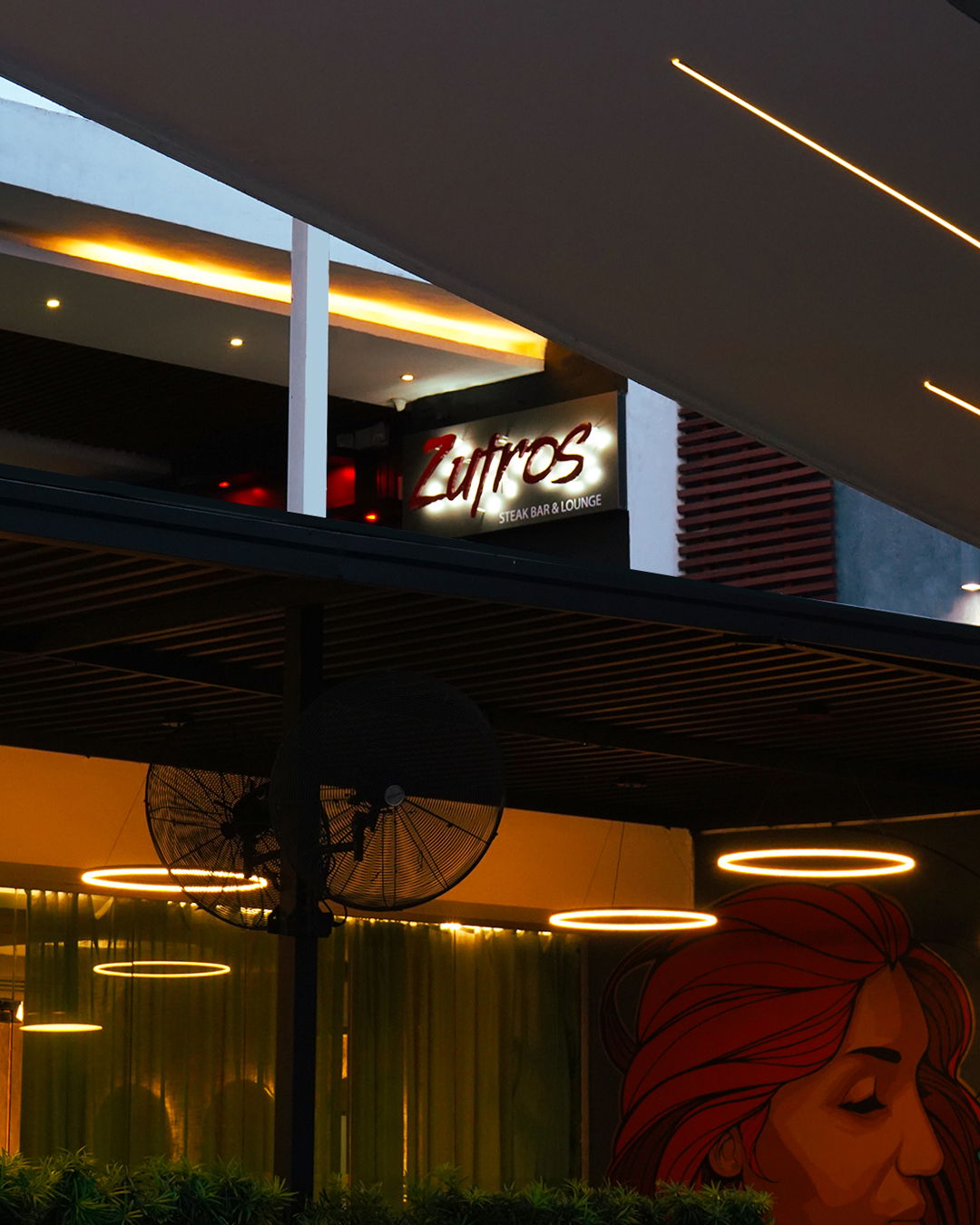 Zutros Steak Bar & Lounge, Restaurant in Santo Domingo Este