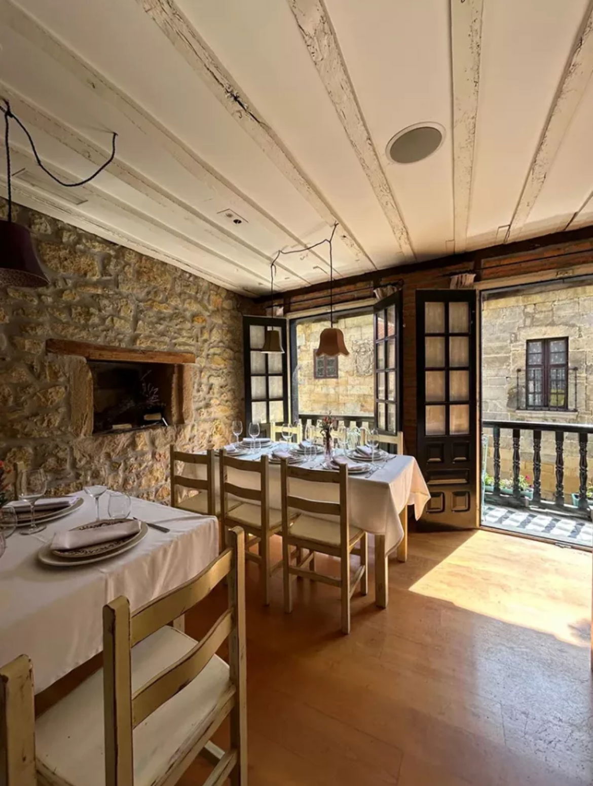 Celina Bonita, Restaurant in Santillana Del Mar