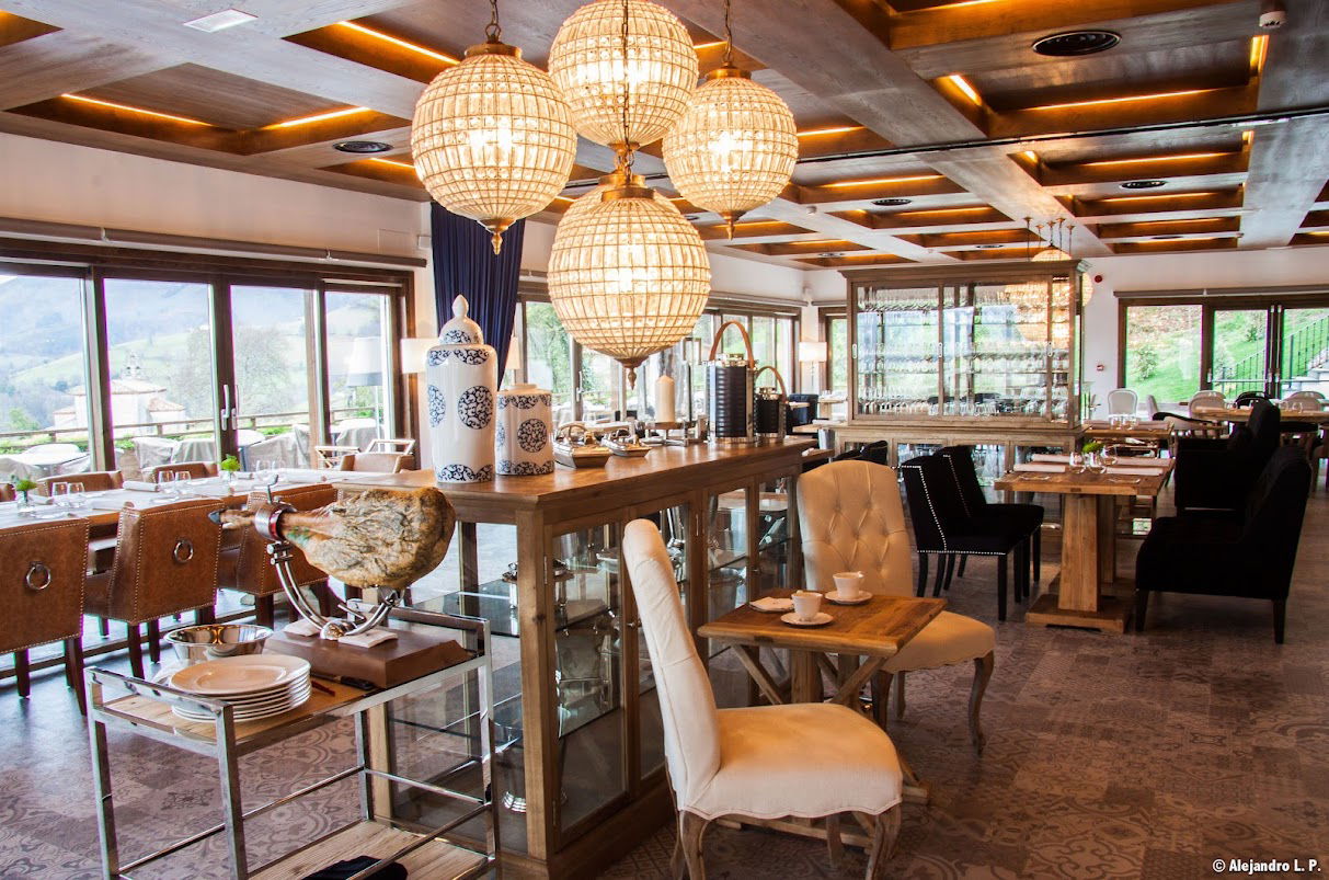 Puebloastur. Puebloastur Eco Resort Hotel & Spa, Restaurant in Cofino