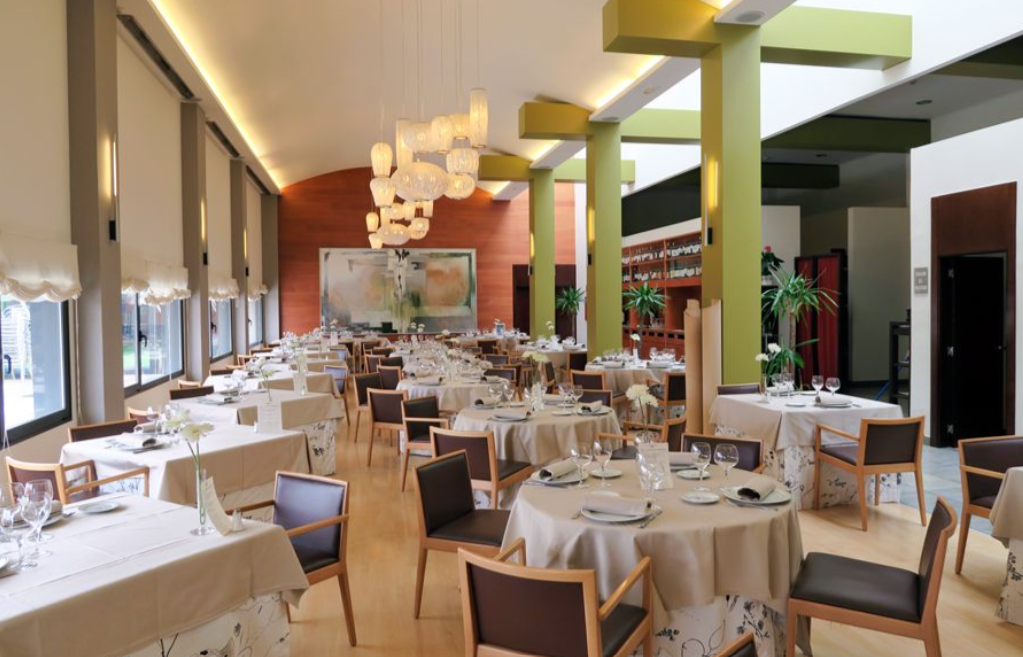 La Galería. Hotel HQ La Galería, Restaurant in Burgos