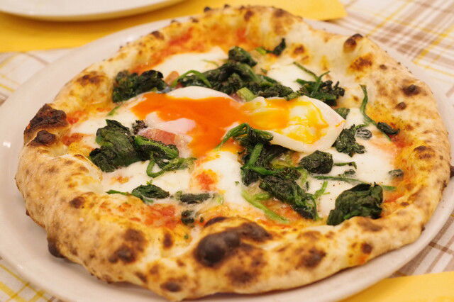 Pizzeria Bella Napoli, Restaurant in Tokyo