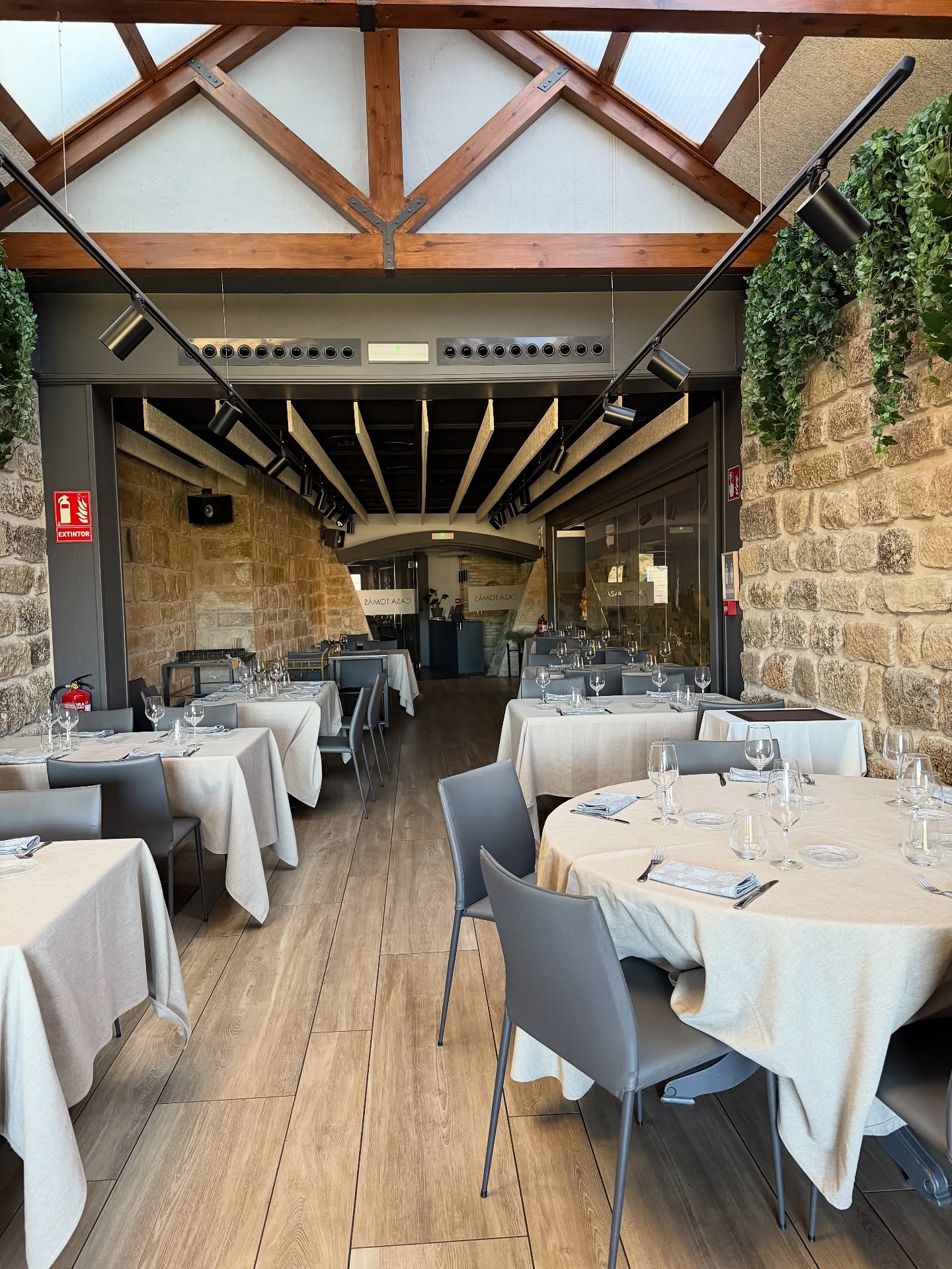 Asador Casa Tomás, Restaurant in San Martin De Unx