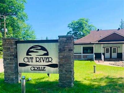 Cut River Grille, Roscommon, United States