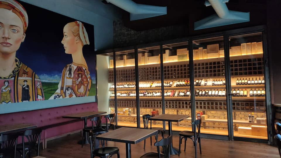La Casa del Cofrade, Restaurant in Albelda De Iregua