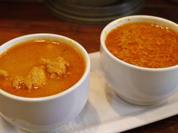 raffles curry, Tokyo, Japan