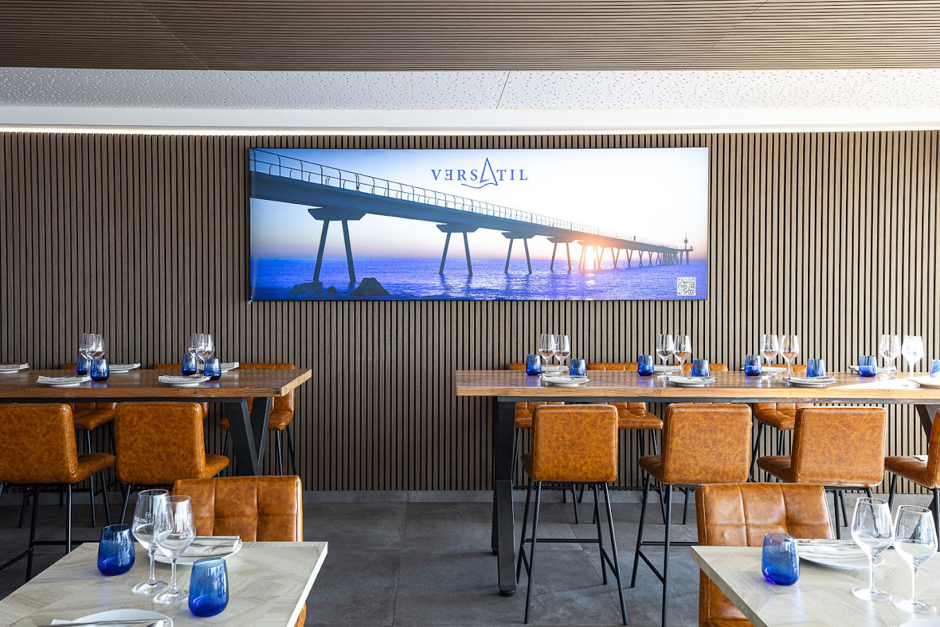 Espai Versatil, Restaurant in Badalona