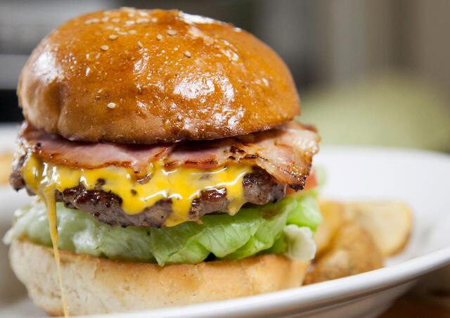 MOOSE HILLS BURGER, Restaurant in Minamitsuru-gun