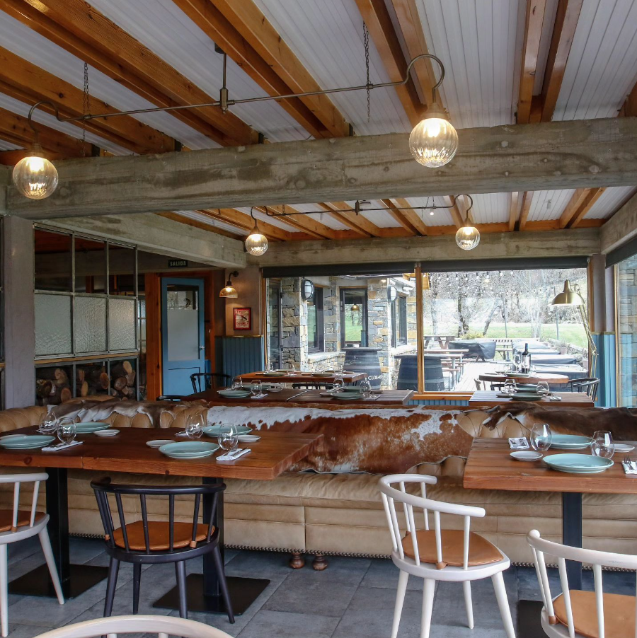 Vermont Restaurant & Lounge, Restaurant in Salardu