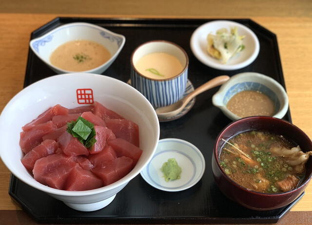 Tanakadashiki Seafood Shokudo Uochu, Fukuoka, Japan