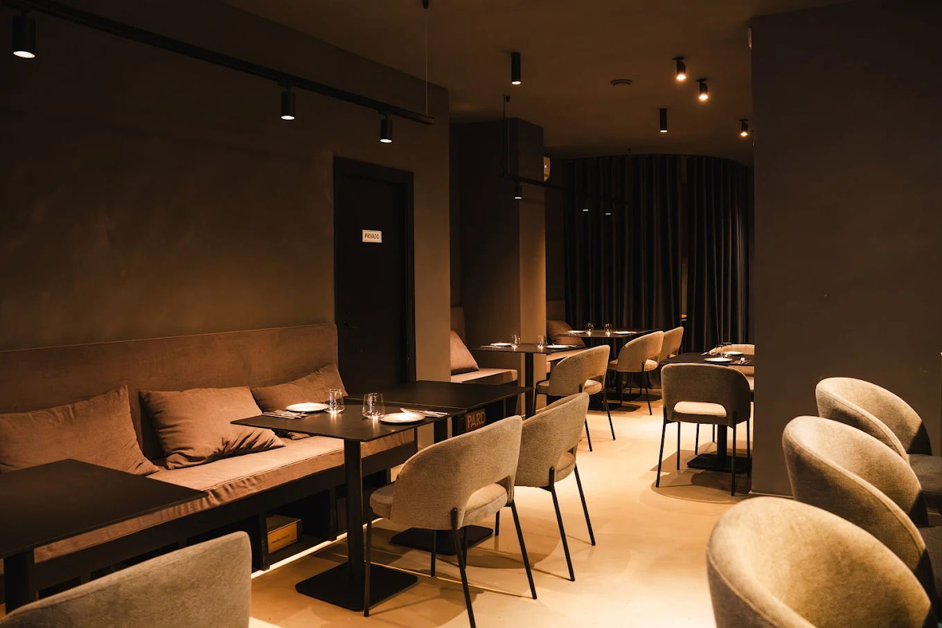 Serralunga Wine Bar, Restaurant in València