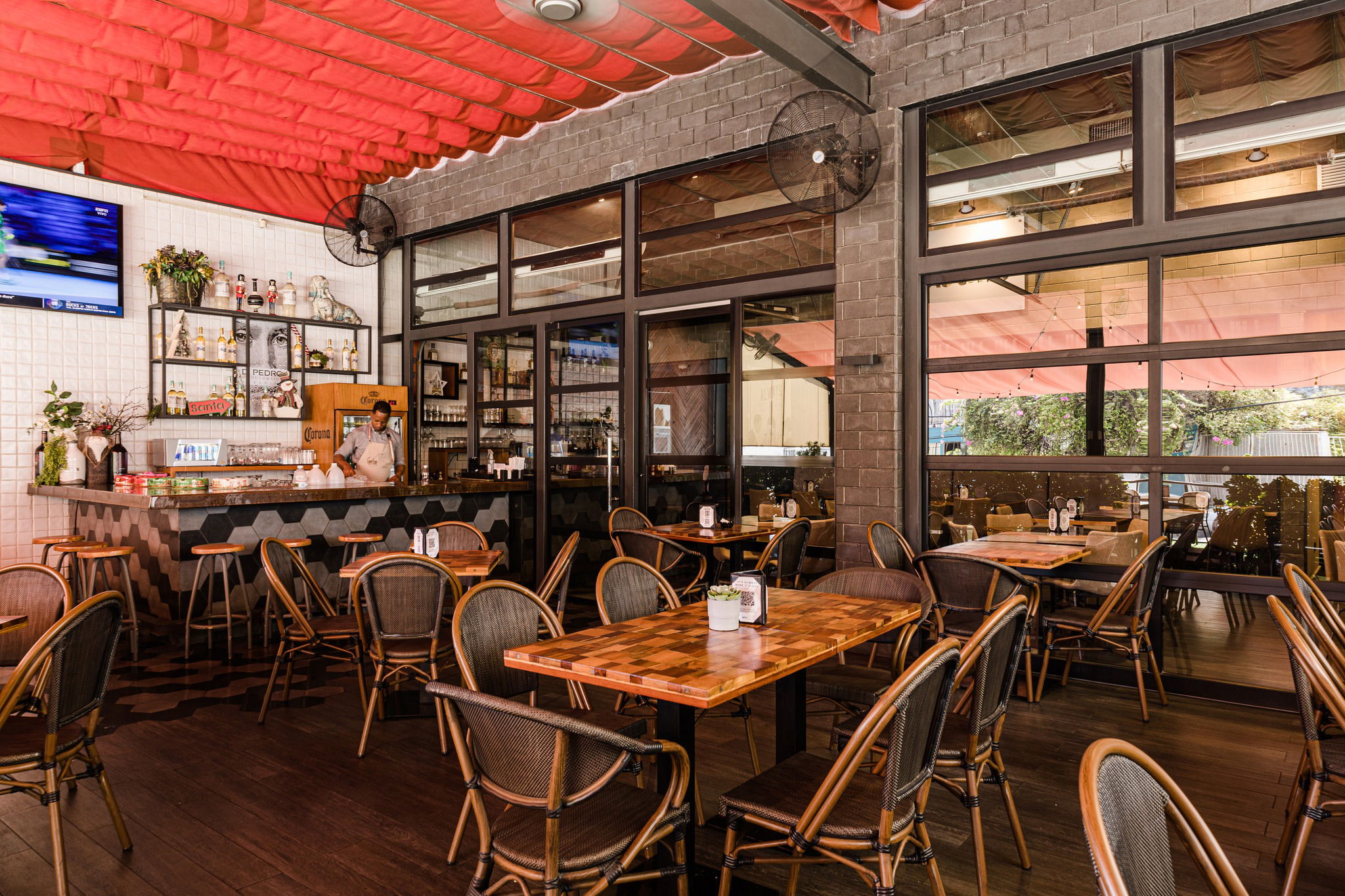 Cantin Bar & Kitchen, Restaurant in Santo Domingo