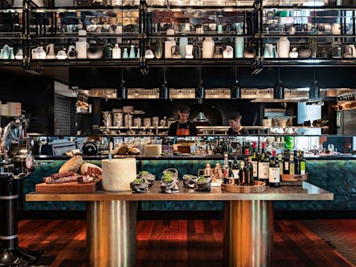 Santini Bar and Grill restaurant in Perth