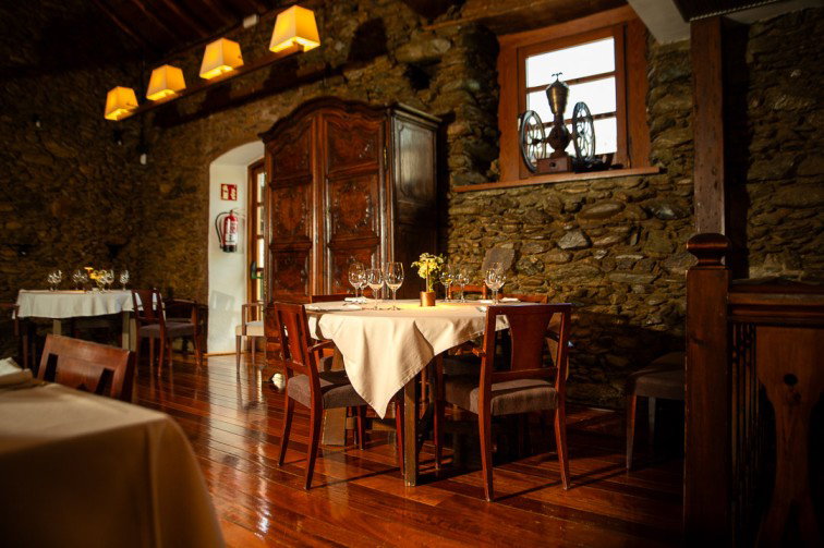 Fonda dels Pics. Hostal Fonda dels Pics, Escadarcs, Spain