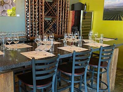 Cuvée Wine Table