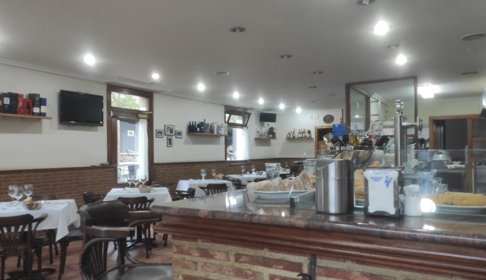 Esneitza Taberna, Restaurant in Legutio