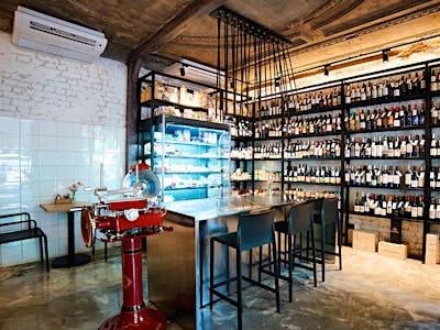 Àgorá Wine & Deli