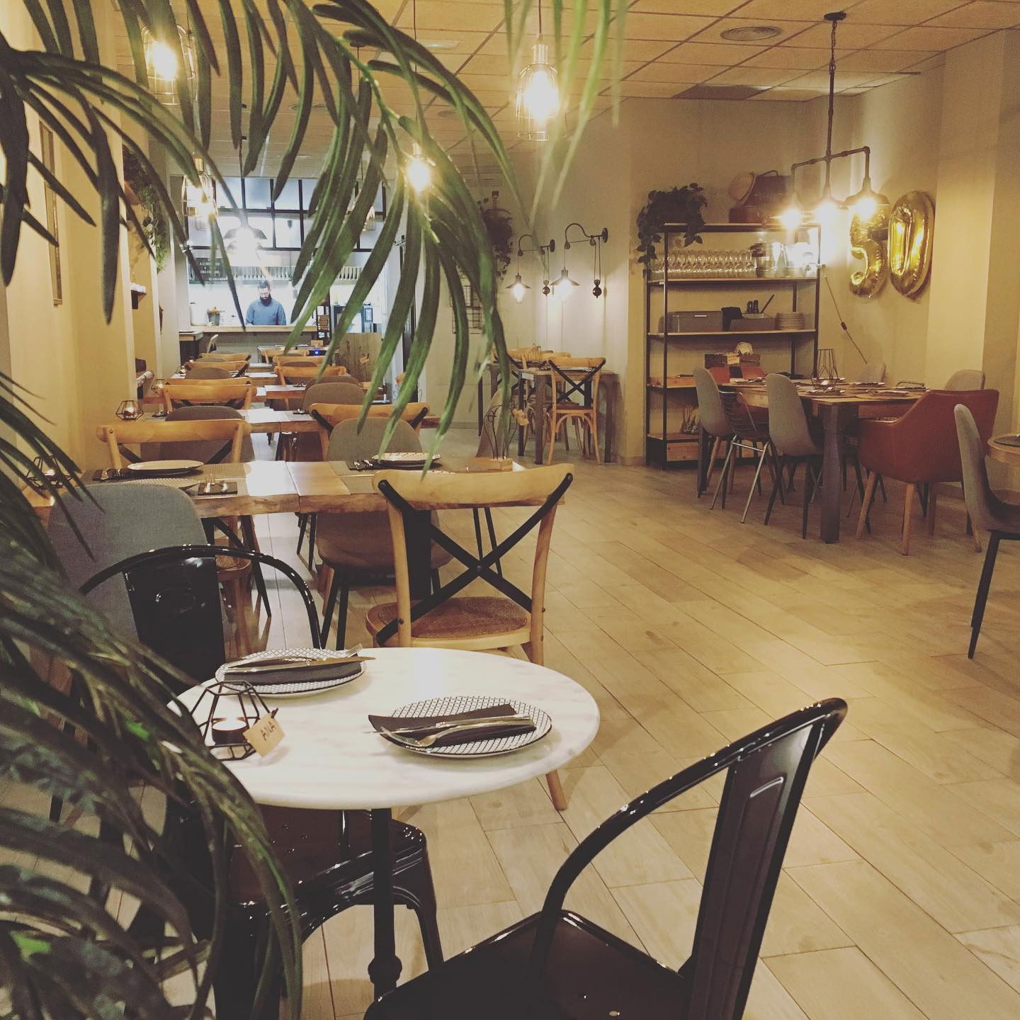 Mundua Taberna, Restaurant in València