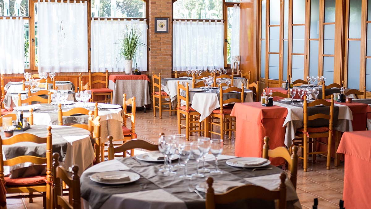 Triton, Restaurant in Espana