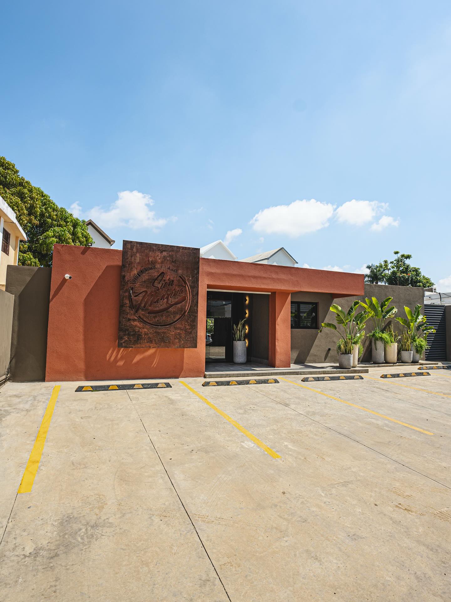 Sion Madrina, Restaurant in Santiago De Los Caballeros