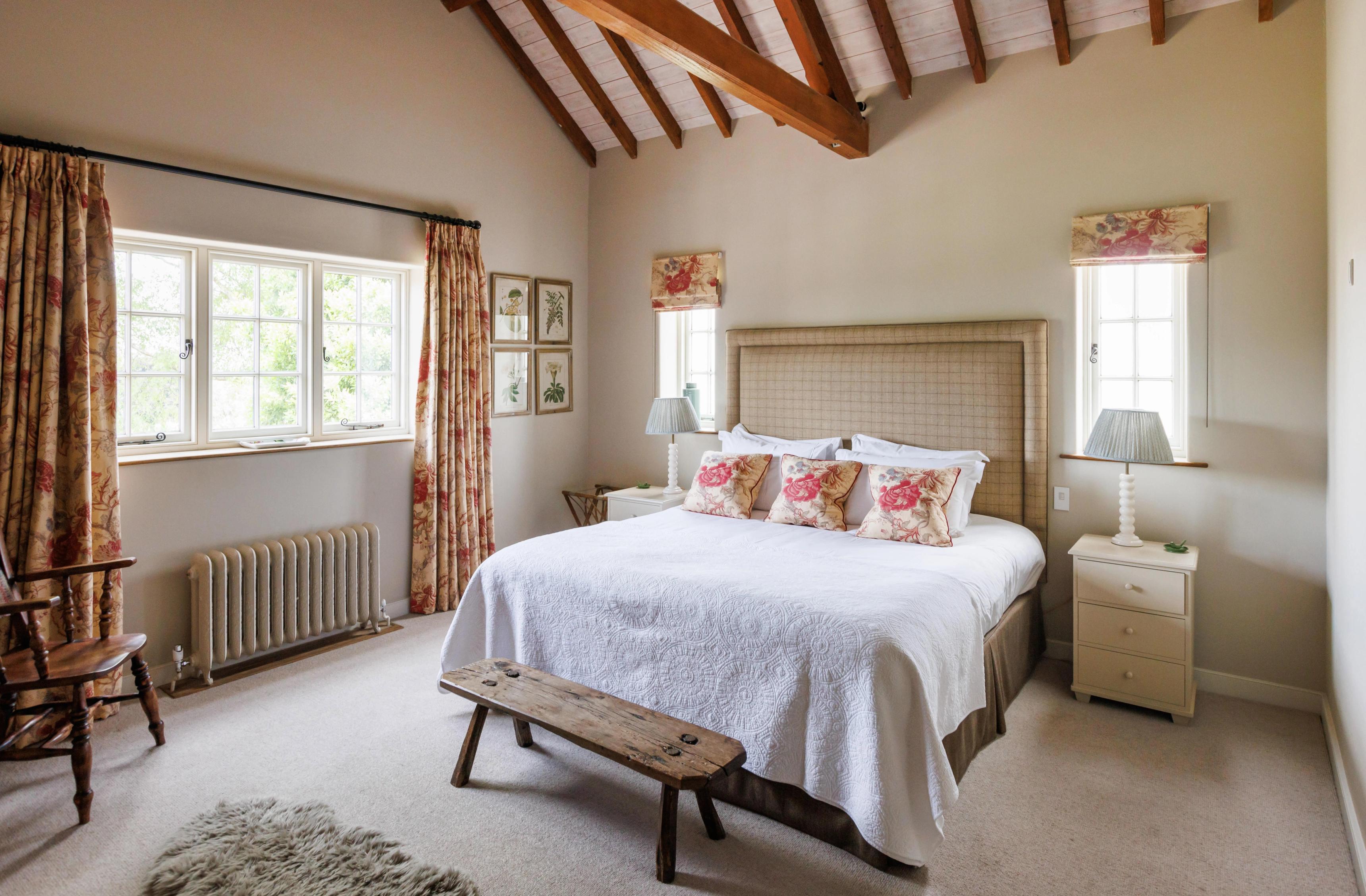 The Three Daggers hotel in Westbury