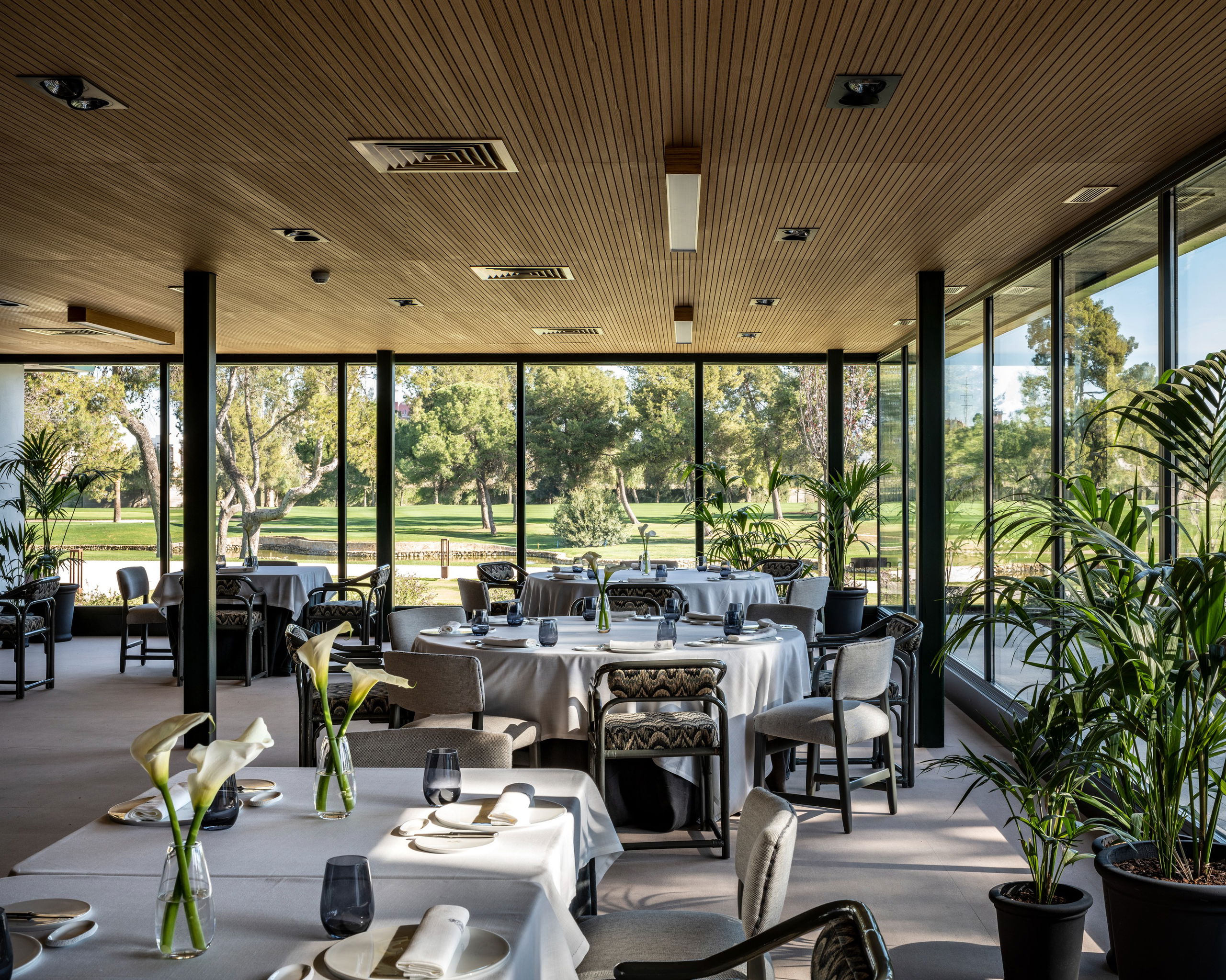 Hoyo 16. Real Club Pineda, Restaurant in Seville