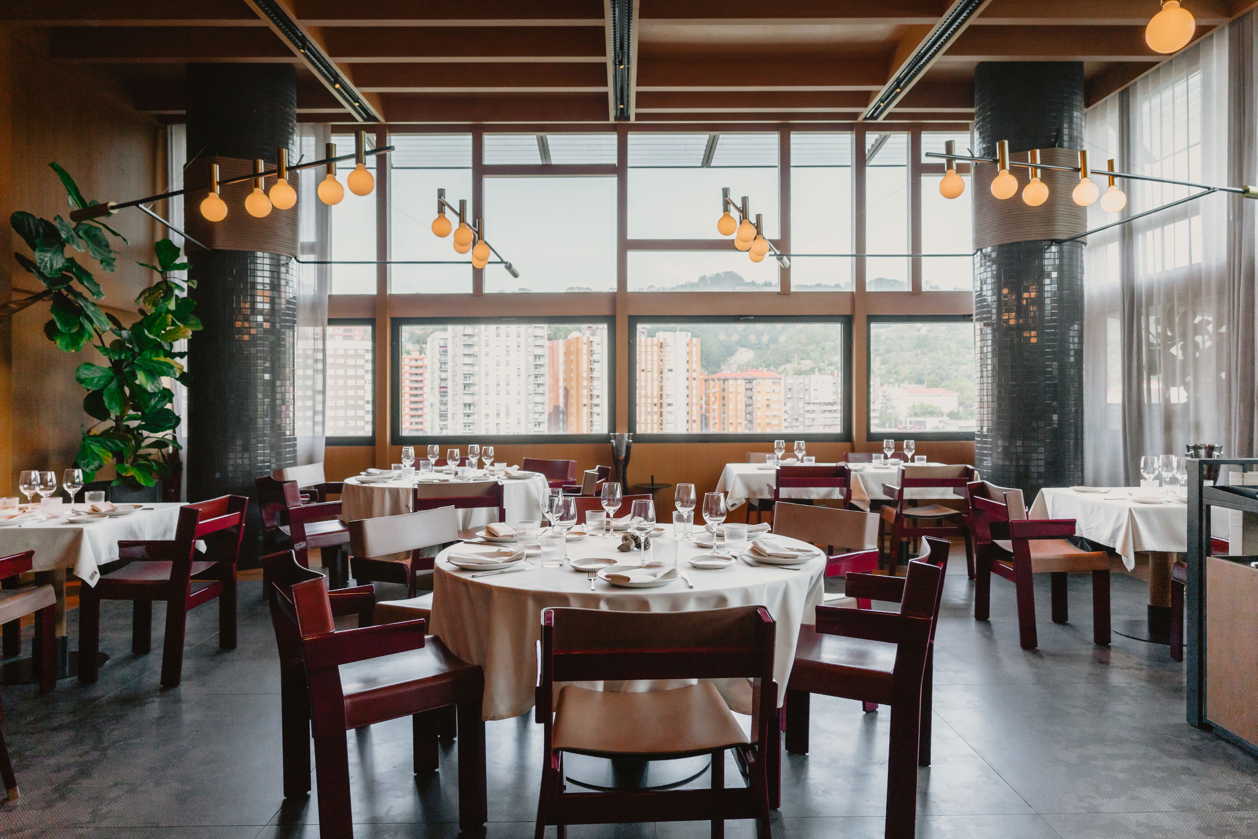 Euskalduna by Etxanobe, Restaurant in Bilbao