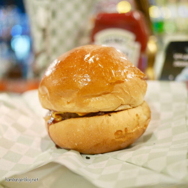 shake tree burger&bar, Restaurant in Tokyo